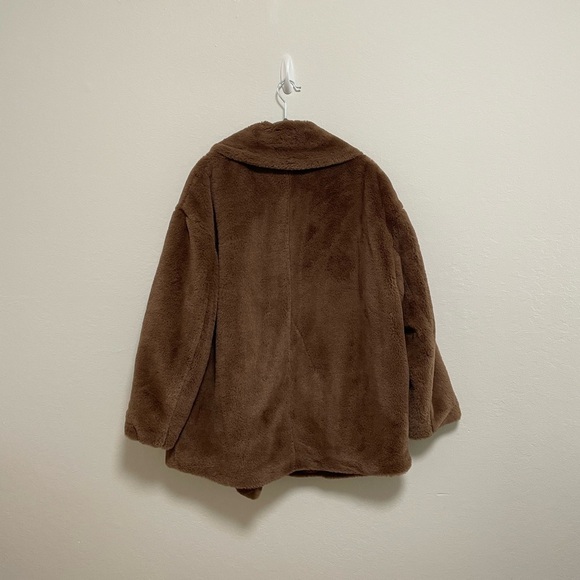 H&M Brown Fuzzy Coat Size Medium - Picture 5 of 5